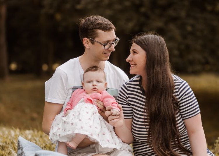 Dosnumo mokėsi  iš savo motinų