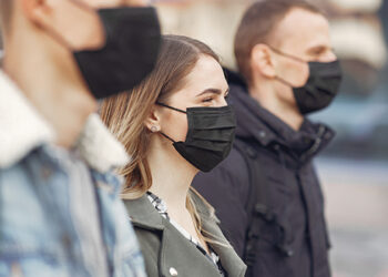 Kaip tinkamai pasirinkti ir dėvėti medicininę kaukę?