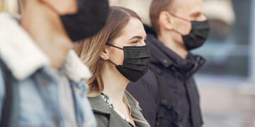 Kaip tinkamai pasirinkti ir dėvėti medicininę kaukę?