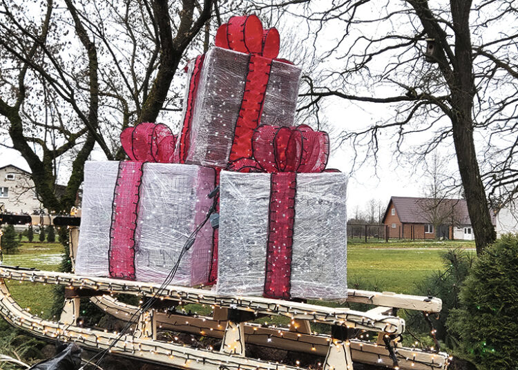 Parovėja puošiasi šventėms