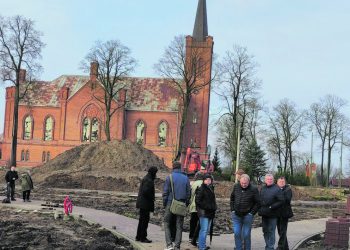 Karo vadas, Biržų įkūrėjas Kristupas Radvila Perkūnas. Ar jis vertas paminklo?