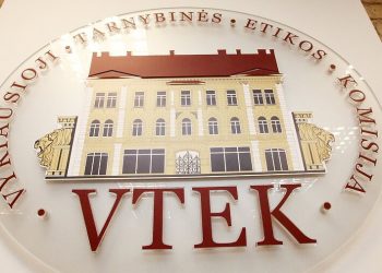 Etikos sargai vertins mero elgesį