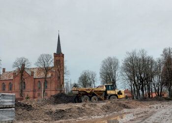 Mokiniai pažvelgė, kur keliauja mokesčiai