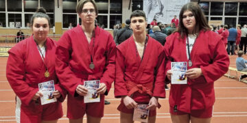 Sambo turnyre – sportininkų medaliai ir trenerio pagerbimas