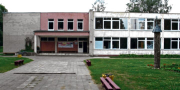 Gyventojai galės sportuoti mokyklos salėje