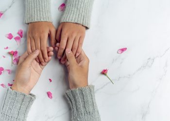 Operacija vaikui padėtų išvengti patyčių