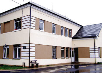 Globos namų gyventojams trūksta maisto ir darbuotojų dėmesio