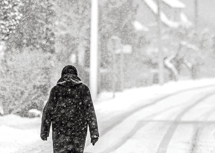 Ar pajėgs valdžia pasirūpinti dienų nebeskiriančiu vargdieniu?