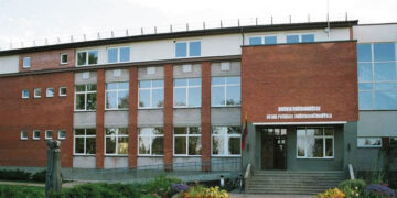 Neliko direktoriaus – nebėra ir sausų malkų?