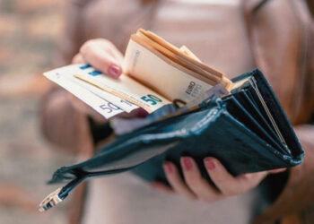 Dideli pinigai už neveikiančią paslaugą