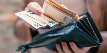 Dideli pinigai už neveikiančią paslaugą