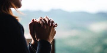 Nemylėk kunigo labiau negu Dievo