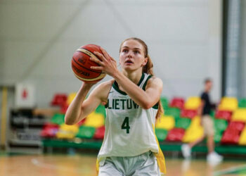 Sintija Aukštikalnytė – spindinti merginų krepšinio žvaigždė
