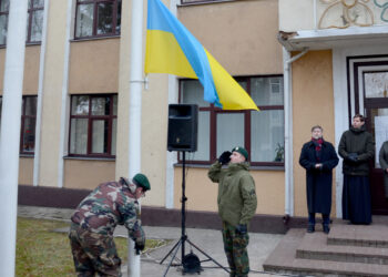 Dangus prasideda žemėje