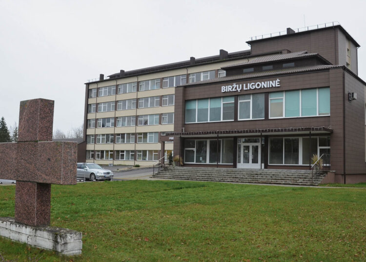 COVID-19 trikdo ligoninės darbą