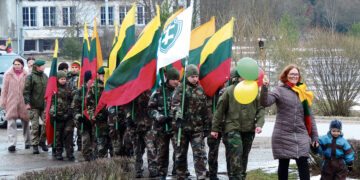 Surengė žygį valstybės atkūrimo dienai