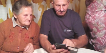 Išmanusis telefonas senolei nebeprilygsta stebuklui