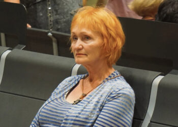 Apie įtariamas pažintis, žmonių kalbas ir politikų kvailinimą