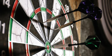 Smiginio žaidėjai iš garažų persikėlė į arenas