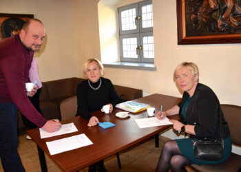 Vienijanti savybė – ne kalbos, o darbas