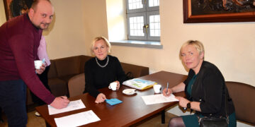 Vienijanti savybė – ne kalbos, o darbas