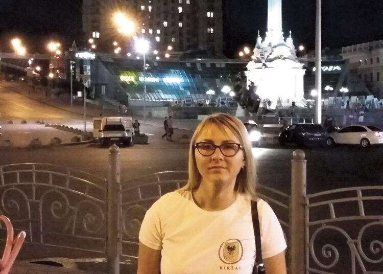 Aidint sprogimams nerimauja dėl Ukrainoje likusių artimųjų