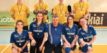 Moksleivių tinklinio turnyras Kovo 11-ajai paminėti