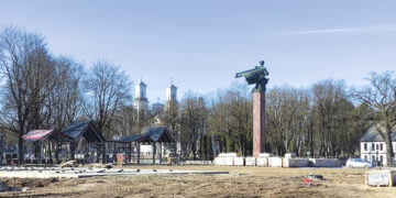 Karas pristabdo darbus Biržuose