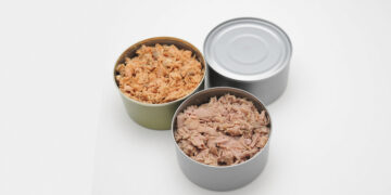 Pirkti konservus internetu – kaip katę maiše