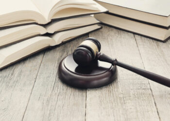 Teismas pradėjo nagrinėti bylą dėl galimos korupcijos Biržų savivaldybėje