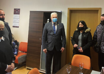 Priglausti pirmieji karo pabėgėliai – mama ir trys dukrytės