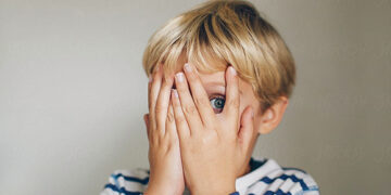 Kaip su vaikais ir paaugliais kalbėtis apie karą Ukrainoje?