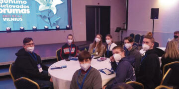 Tapkime vilties kaliniais