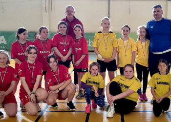 Velykinis merginų salės futbolo turnyras