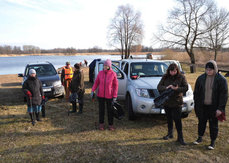 Valė Širvėnos pakrantes ir salas