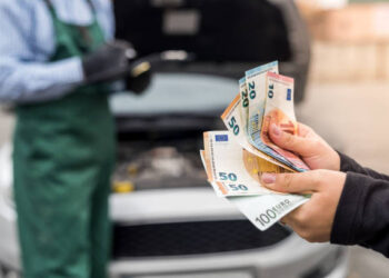 Seimo narys per tris mėnesius automobiliui išleido 1246 eurus