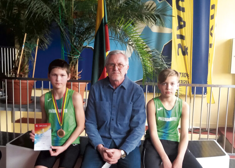 Vaikų penkiakovėje iškovota bronza