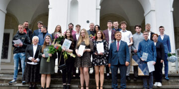 BKKSC šiemet išlydėjo keturiolika abiturientų