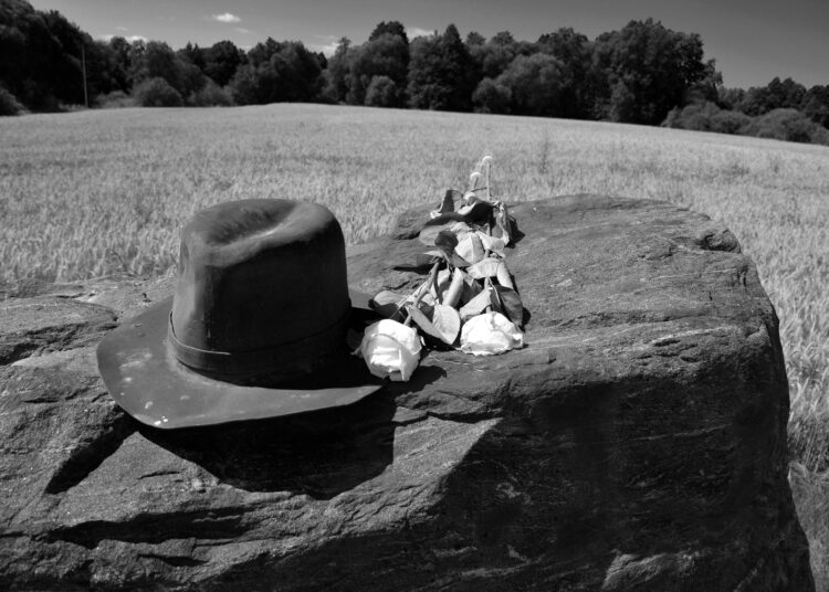 Paroda „Jono Meko žemė“ ir kūrybos skaitymai tarptautinio poezijos pavasario renginyje