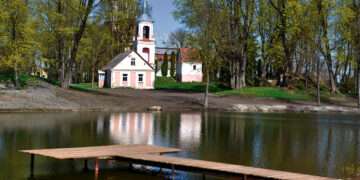 Į Pabiržės parko tvarkymą įdėjo širdį