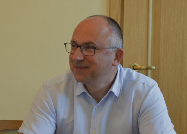 Dvigubai padidintos krepšinio ir futbolo klubams skirtos lėšos