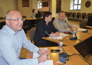 Politikai atidėjo garbės piliečio vardo suteikimą: dėl kandidato neturėtų kilti abejonių