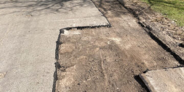 Rangovai šiek tiek pasirodė, o tiltas dings