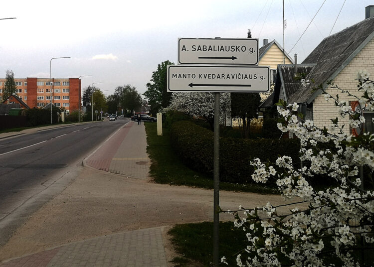 Gegužės žydėjime – Manto Kvedaravičiaus vardas