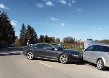 Susidūrė du automobiliai