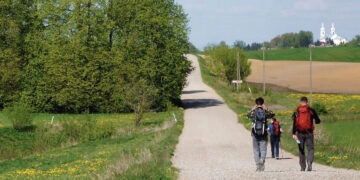 Piligrimų keliai suka ir pro Biržų rajoną