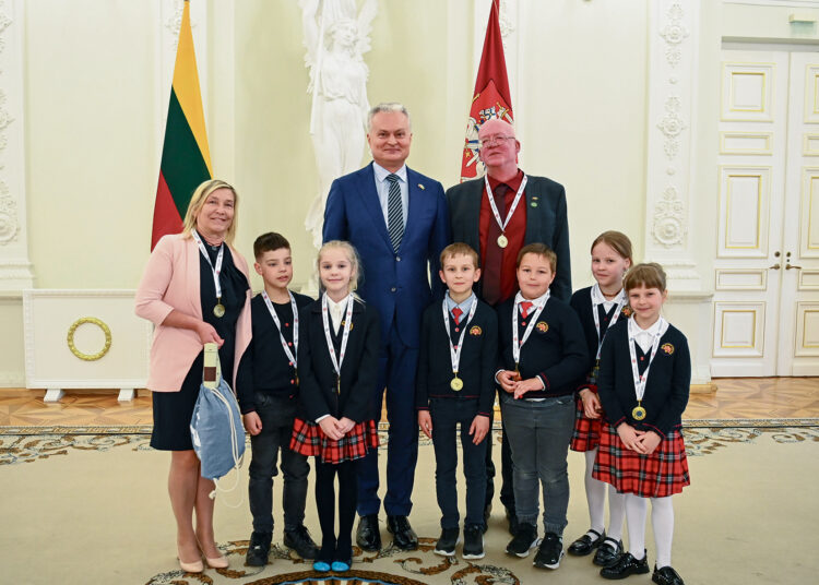 Varžėsi finaliniame pradinių klasių šachmatų turnyre