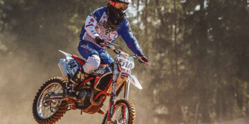 Motokrosininkai rinko taškus, bet prizinių vietų neiškovojo