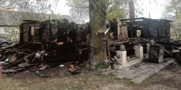 Sudegusiame name rastas žmogaus kūnas užminė ne vieną mįslę