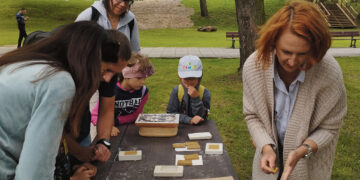 Misija įmanoma: 16 tonų krosnį pavyko iškelti kranu